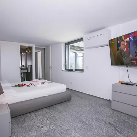 Bellavista Sonenga Deluxe Lägenhet *